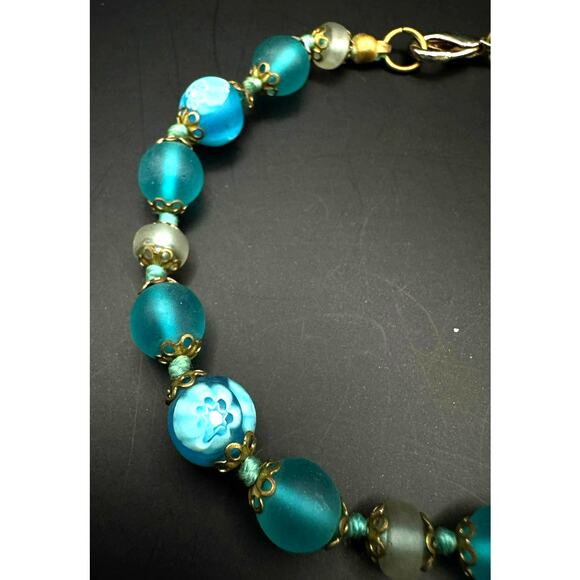 Vintage Venetian Blue Floral Bead Bracelet - Picture 4 of 7
